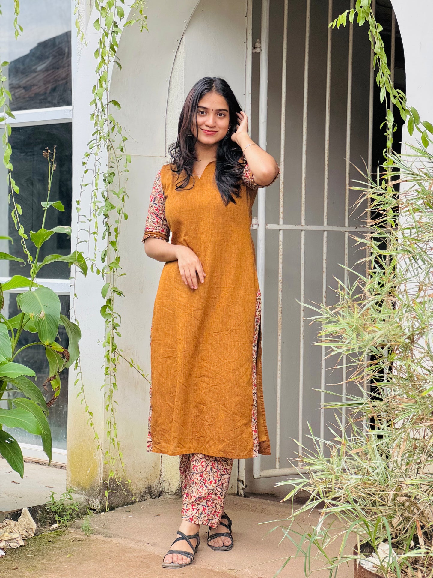 Lakshmi - Mangalgiri x Kalamkari Kurta Set