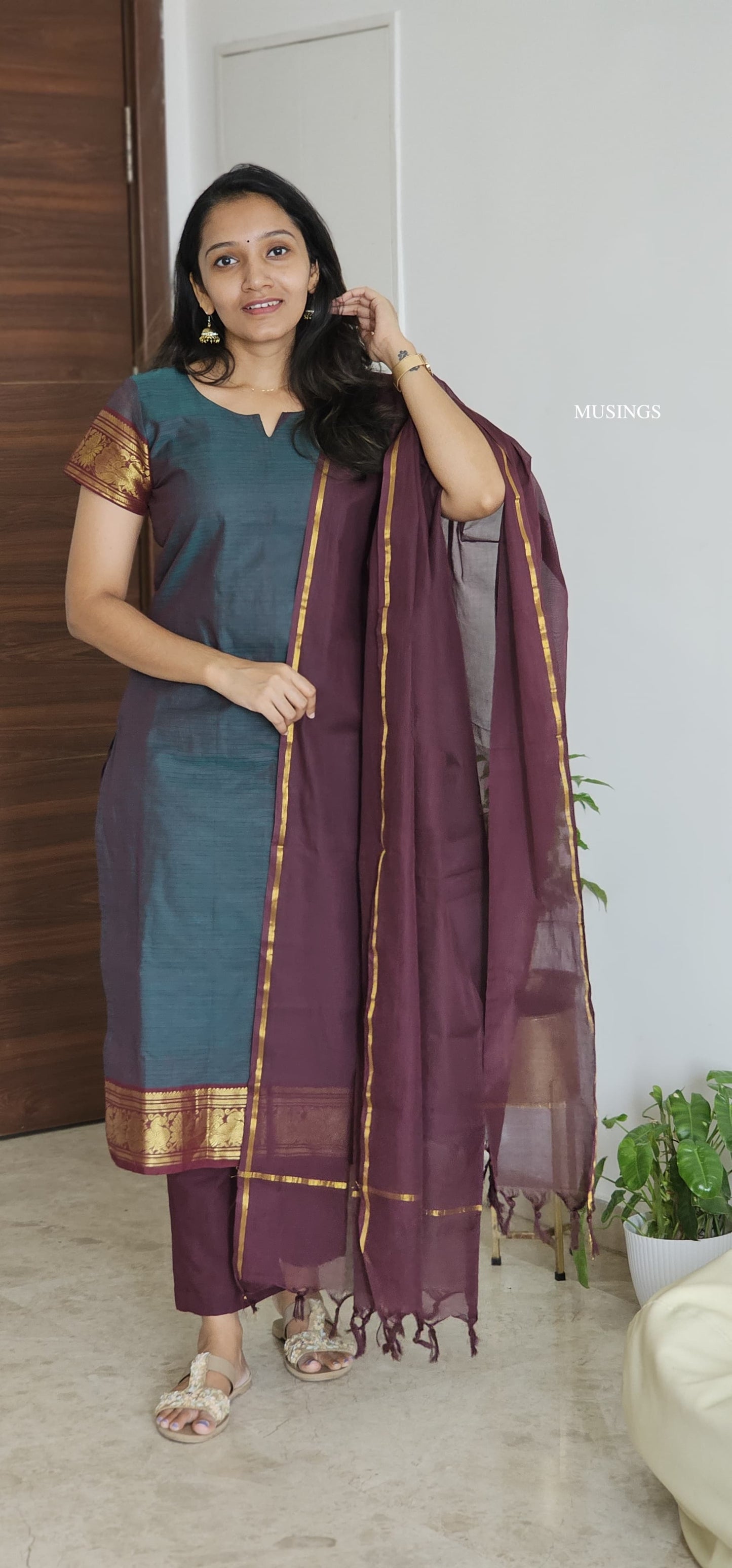 Azhagi - Mangalgiri Pattu Border Handwoven Kurta Set