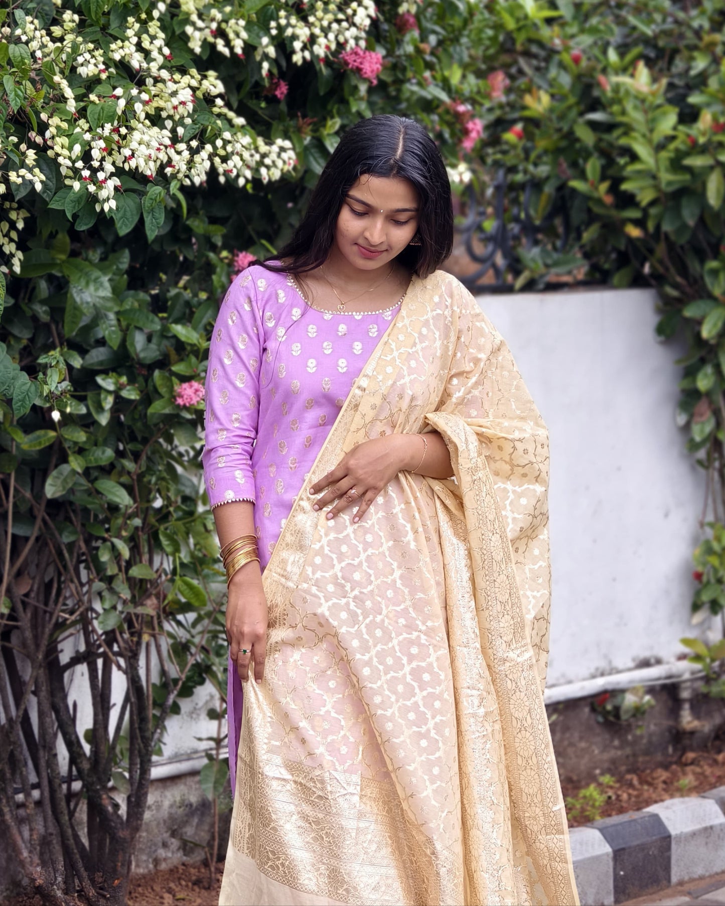 Jhanvi - Banarasi Handloom Silk Cotton Kurta & Dupata Set
