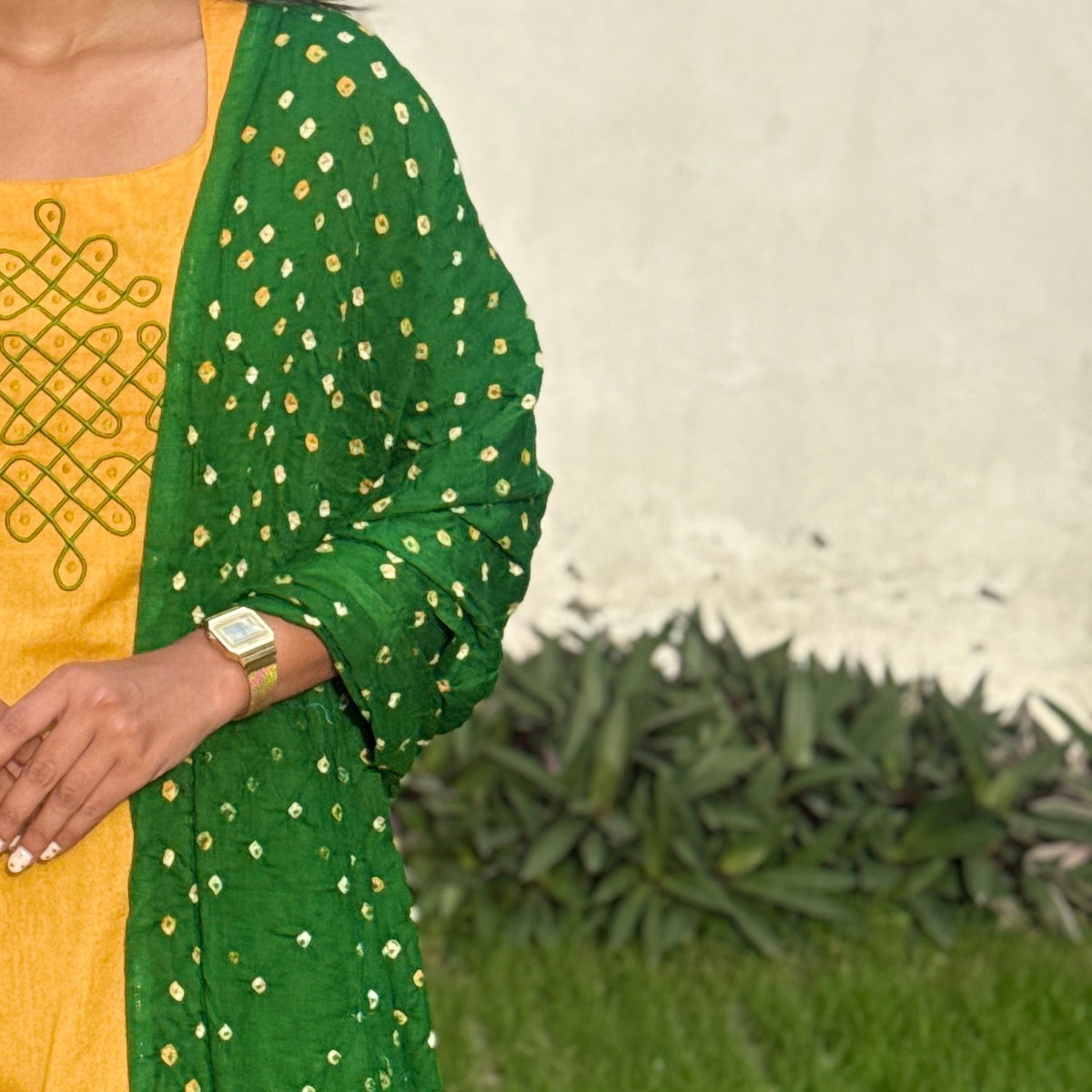 Paavai Dupatta - Bandhej Dupatta