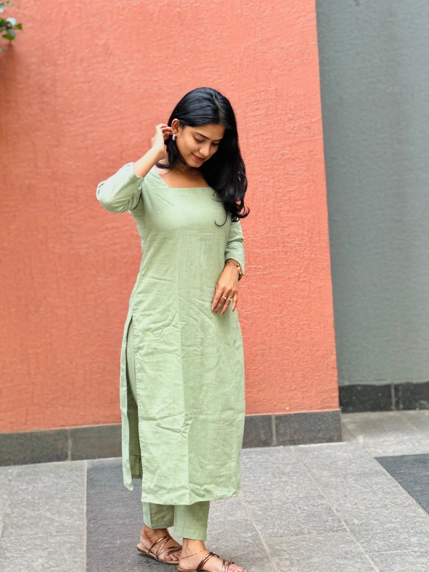 Sindhuja - Slub Cotton Kurta and Sanganeri Handblock Printed Dupatta Set