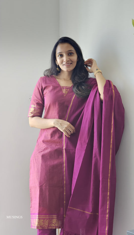 Thenmozhi - Mangalgiri Pattu Handwoven Kurta Set