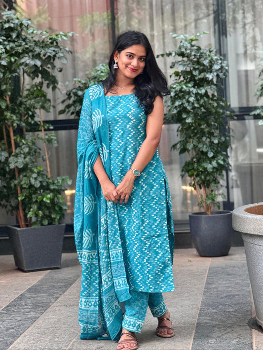 Kashvi - Dabu Handblock Printed Kurta Set