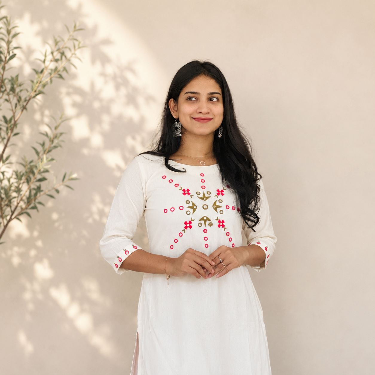 Laya - Embroidered White Straight Kurta