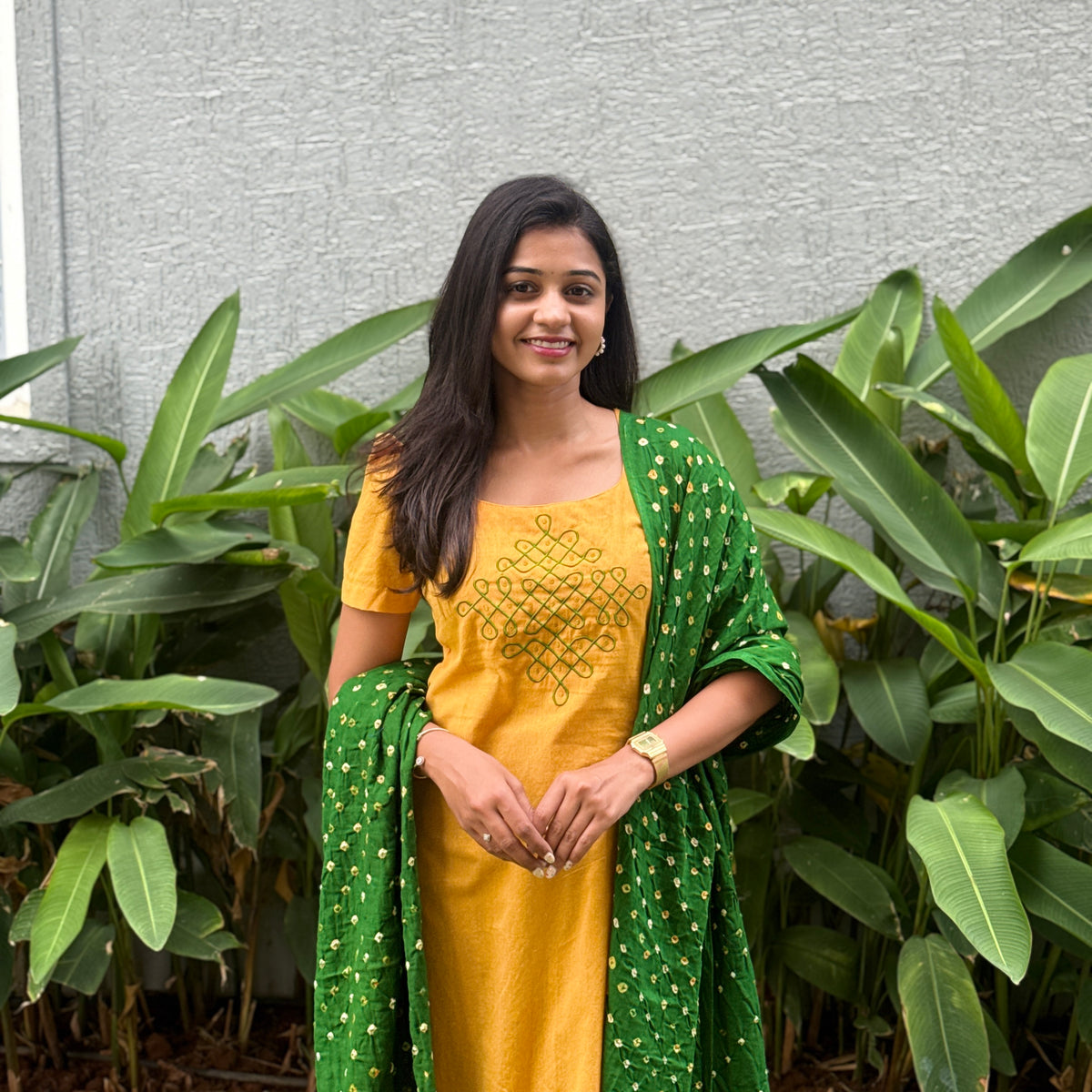Paavai Dupatta - Bandhej Dupatta