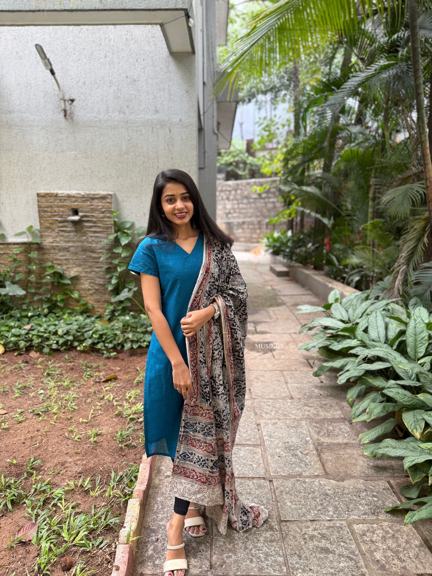 Varshini - Mangalgiri Kurta x Handblock Printed Kalamkari Dupatta