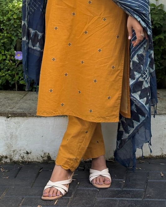 Sara - Handloom Cotton Pants